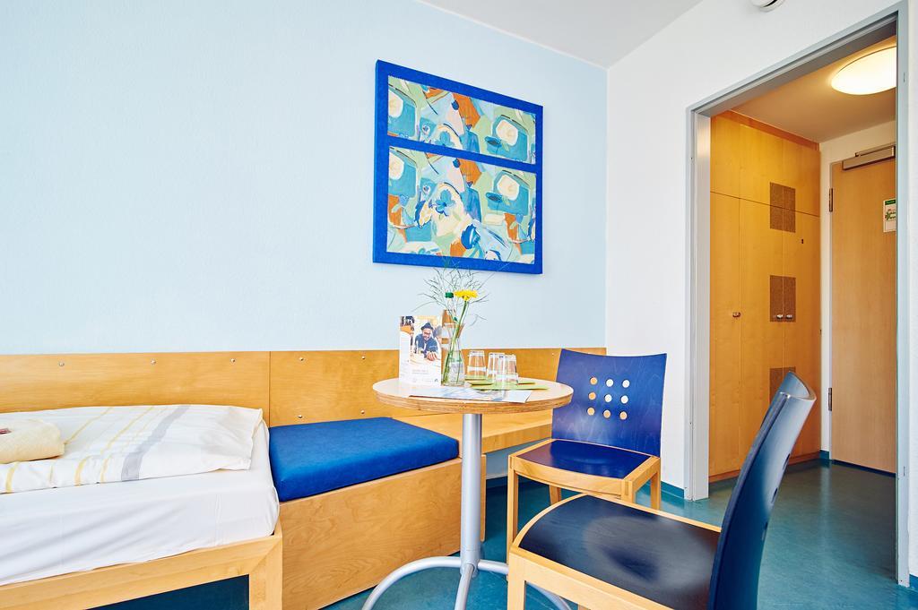 Bielefeld Jbb Jugendgaestehaus Buitenkant foto